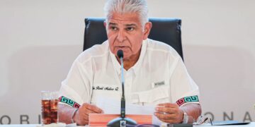 Presidente de Panamá anuncia eliminación del impuesto del 2 % a transferencias de inmuebles para reactivar la economía