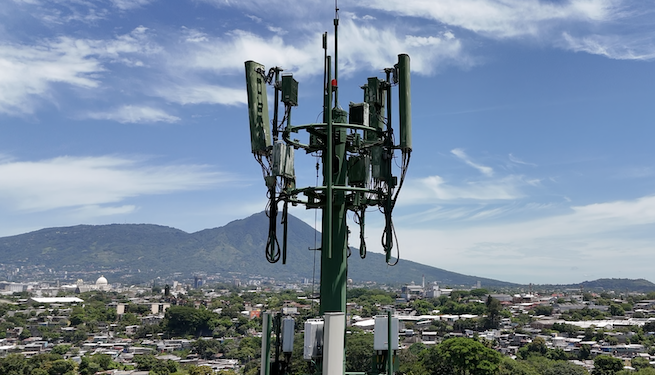 Empresa Proyectos Terrestres impulsará la red 5G en El Salvador con infraestructura inteligente