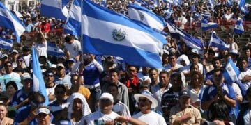 En menos de dos meses se define el futuro del TPS para miles de salvadoreños en Estados Unidos