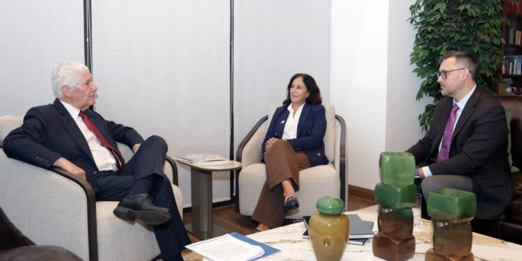 Panamá evalúa uso de inteligencia artificial para las elecciones de 2029 y busca asesoría internacional