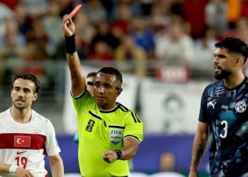 Árbitro salvadoreño Iván Barton afirma que representar a El Salvador en el Mundial ha sido el mayor orgullo de su carrera