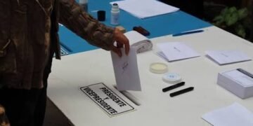 Guatemala enfrenta abstención de casi 99% entre sus votantes en Estados Unidos