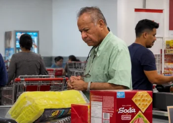Obispo Mata reaparece en Managua tras semanas bajo vigilancia policial