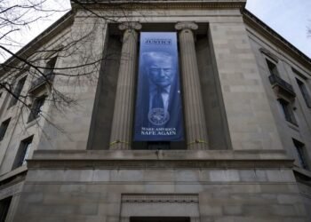 Estados Unidos denuncia injerencia china tras ataques contra la NASA y el Senado
