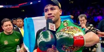 El guatemalteco Lester Martínez noquea a Luka Plantić y retiene el título interino del Consejo Mundial de Boxeo