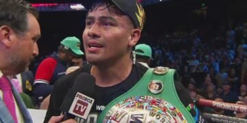 Lester Martínez regresa a Guatemala tras retener su título interino de boxeo