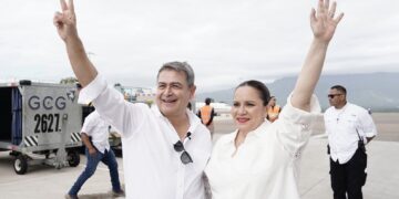 Directora anticorrupción sostiene que el caso del expresidente Juan Orlando Hernández refleja una fragilidad institucional en Honduras