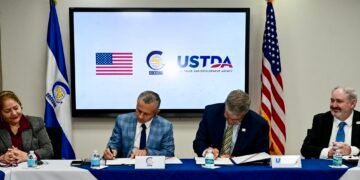 EE UU refuerza la ciberseguridad de la aviación en cinco países centroamericanos