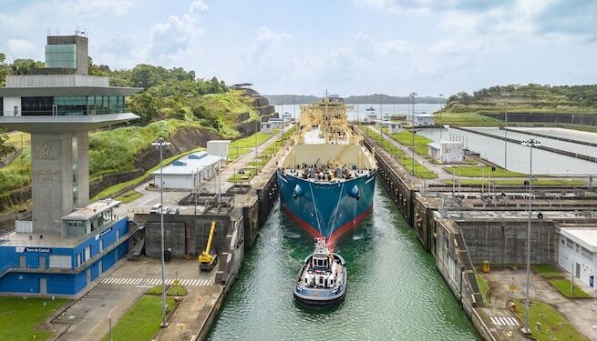 El Canal de Panamá descarta restringir el tránsito de buques por El Niño