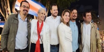 La oposición costarricense se une para impulsar comités para defender la democracia