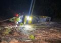 Bus es arrastrado por río en Guatemala y deja más de 20 pasajeros atendidos