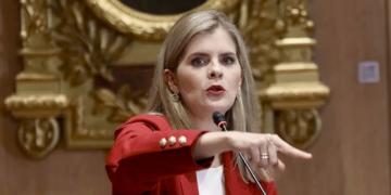 Oficialismo desafía al Poder Judicial en Costa Rica y escala un conflicto institucional inédito