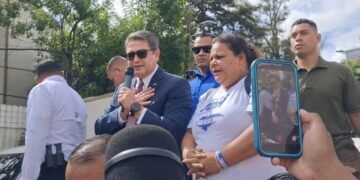 Honduras: audiencia contra el expresidente Hernández por corrupción continuará el miércoles