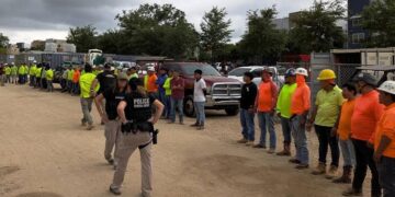 EE UU busca en Guatemala, Honduras y México a más de 66,000 migrantes con multas pendientes