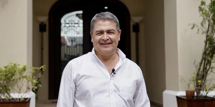 Procuraduría hondureña solicitará prisión preventiva para el expresidente Juan Orlando Hernández en audiencia inicial por caso de corrupción
