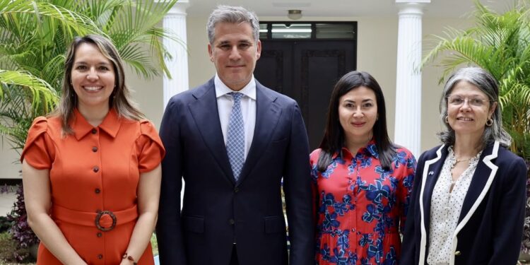 Costa Rica designa a tres embajadoras de carrera para representar al país ante la ONU y la OEA
