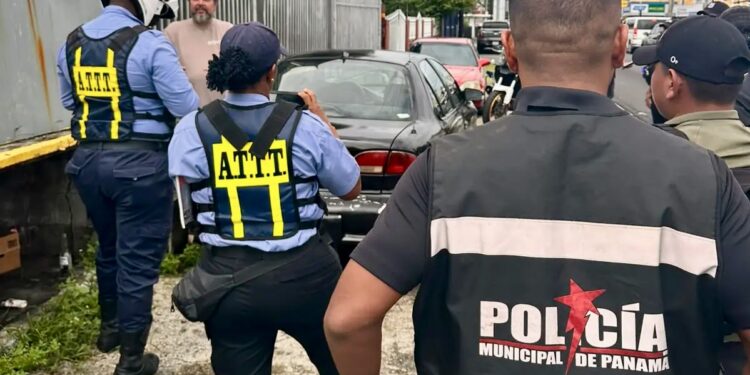 Presidente de Panamá rechaza la nueva Policía Municipal y cuestiona su constitucionalidad