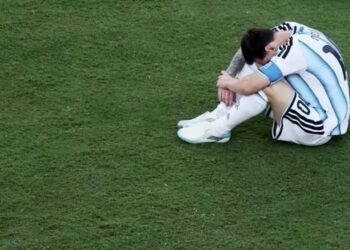 Messi dedica una carta de despedida a su padre y pone en duda su continuidad en el fútbol