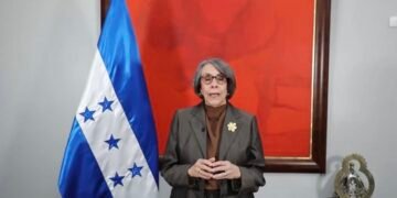 Canciller de Honduras dice que EE UU decidió terminar el TPS desde el 2025 y se desmarca de responsabilidades