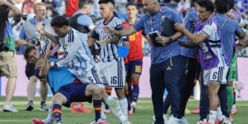 FIFA sanciona a jugadores de Argentina y España tras la final del Mundial