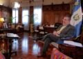 Guatemala apuesta por la negociación comercial para mantener condiciones favorables con EE UU, dice presidente Arévalo
