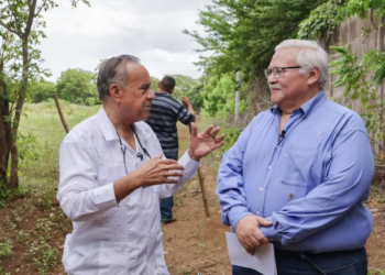 Dictadura nicaragüense exhibe al obispo detenido Juan Abelardo Mata tras 45 días desaparecido