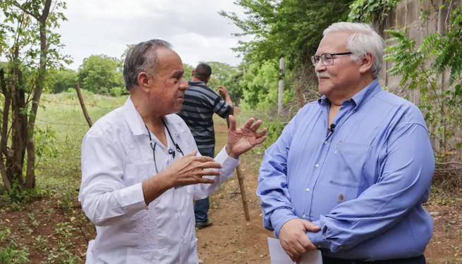 Dictadura nicaragüense exhibe al obispo detenido Juan Abelardo Mata tras 45 días desaparecido