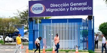 Costa Rica regularizará a unos 10 mil migrantes con solicitudes de refugio rechazadas