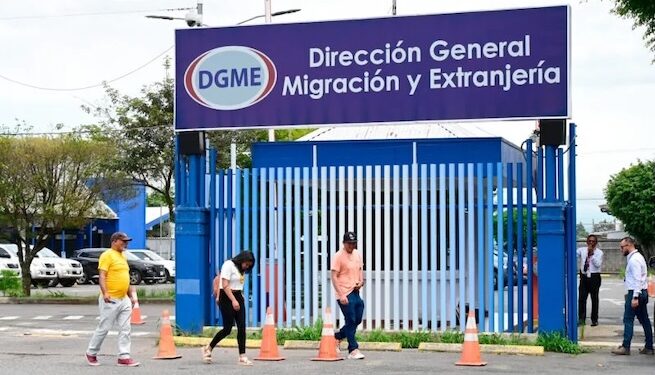Costa Rica regularizará a unos 10 mil migrantes con solicitudes de refugio rechazadas