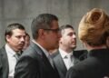 Oficialismo costarricense propone compra de boletos aéreos sin aplicar Ley de Contratación Pública