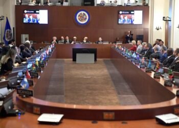 OEA aprueba por abrumadora mayoría convocar a cancilleres ante abolición de elecciones en Nicaragua