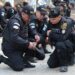 Guatemala recurrirá a armas reutilizadas para equipar a 3,400 nuevos policías mientras sigue pendiente una nueva compra