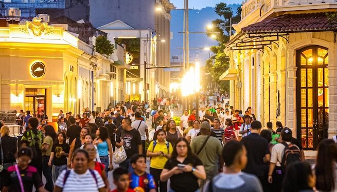 El Salvador lidera crecimiento económico interanual en Centroamérica