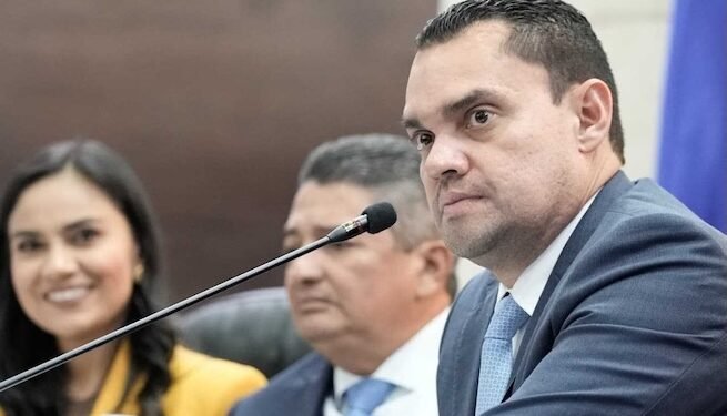 El Congreso hondureño busca aprobar reformas energéticas en 15 días