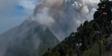 Más de 29,000 afectados por ceniza del volcán de Fuego en Guatemala