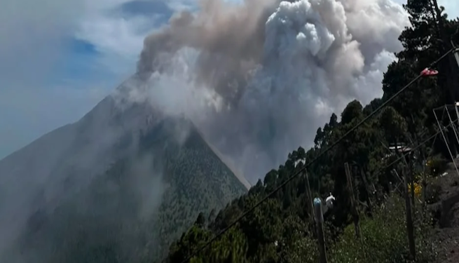 Más de 29,000 afectados por ceniza del volcán de Fuego en Guatemala