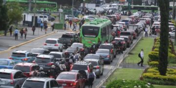 Guatemala suma 200 mil vehículos en 7 meses y el tráfico podría empeorar hasta 20 %
