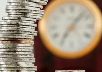 Indicador de riesgo país de El Salvador cae a 2.75 %, el nivel más bajo registrado desde 2011