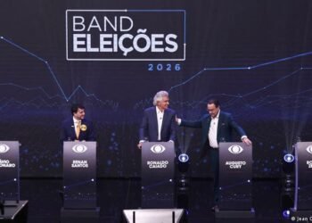 Los dos favoritos a la Presidencia de Brasil faltan al primer debate pese a concentrar el 72 % de la intención de voto