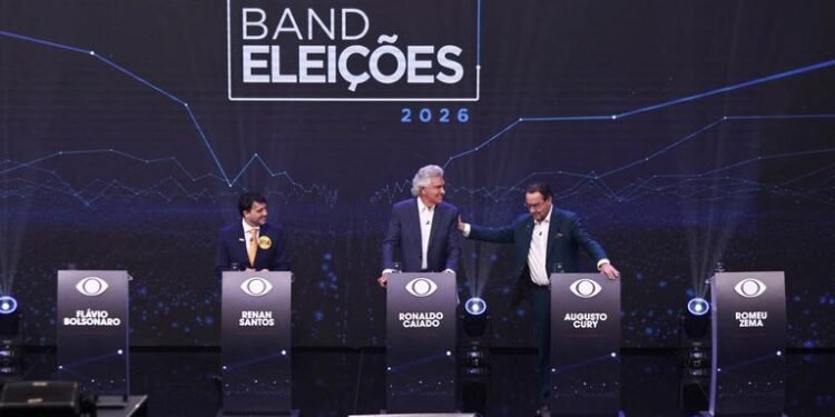 Los dos favoritos a la Presidencia de Brasil faltan al primer debate pese a concentrar el 72 % de la intención de voto