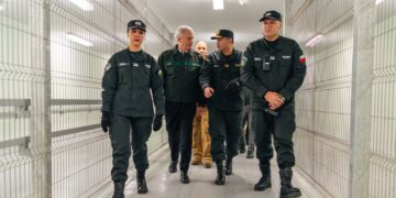 El modelo de Bukele cruza fronteras: Chile estrena megacárcel con 1,500 cámaras y capacidad para 2,320 reos