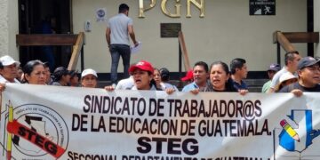 Reforma para 40,000 maestros desata nuevas protestas y tensión educativa en Guatemala