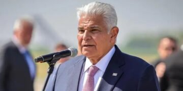 Presidente panameño advierte sobre costo de ley de jubilados, pide responsabilidad a diputados y asegura no saber si la vetará