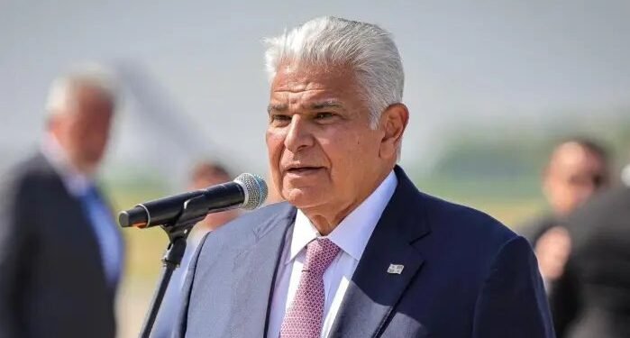 Presidente panameño advierte sobre costo de ley de jubilados, pide responsabilidad a diputados y asegura no saber si la vetará