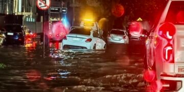 Lluvia anega calles de Tegucigalpa tras semanas de sequía y crisis hídrica