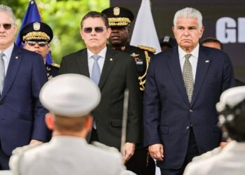 Presidente de Panamá endurece su discurso contra el crimen y reivindica el modelo de seguridad de El Salvador