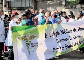 Huelga médica en Honduras continúa y afecta la atención de miles de pacientes
