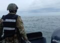 Rescatan a 18 personas tras hundimiento de embarcación en Panamá