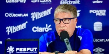 Bolillo Gómez pide apoyo de la afición antes del debut de El Salvador ante Martinica en la Liga de Naciones de Concacaf