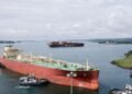 Buque surcoreano paga récord de $5.3 millones para cruzar el Canal de Panamá